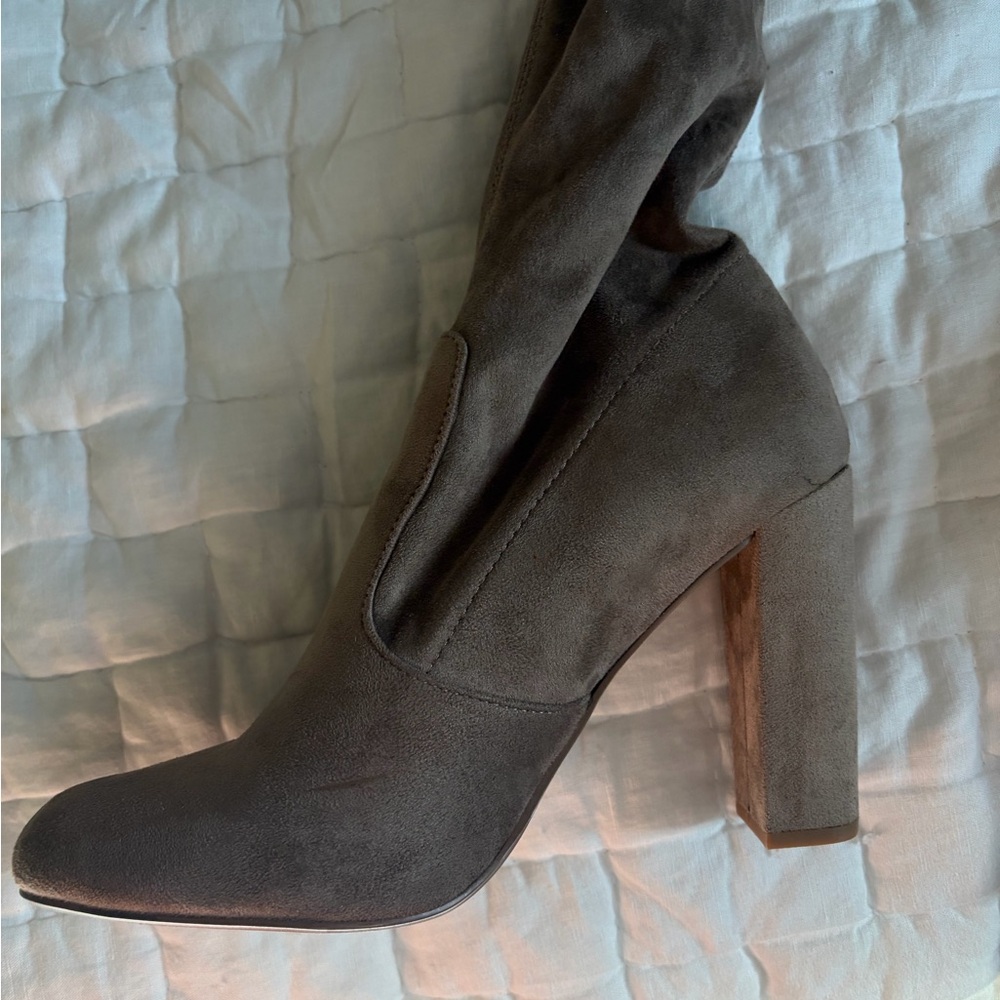 Mauve/brown over the knee Heeled Boots